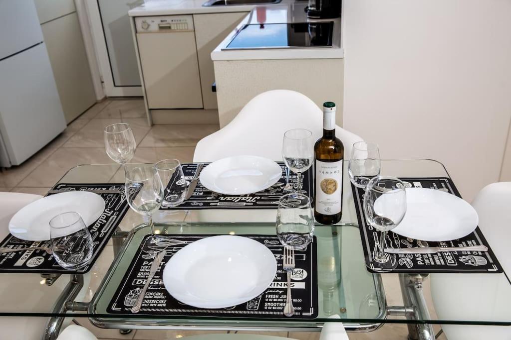 דירות Seafront Central Apt In Lavrio מראה חיצוני תמונה
