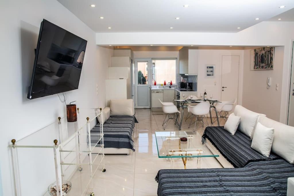 דירות Seafront Central Apt In Lavrio מראה חיצוני תמונה