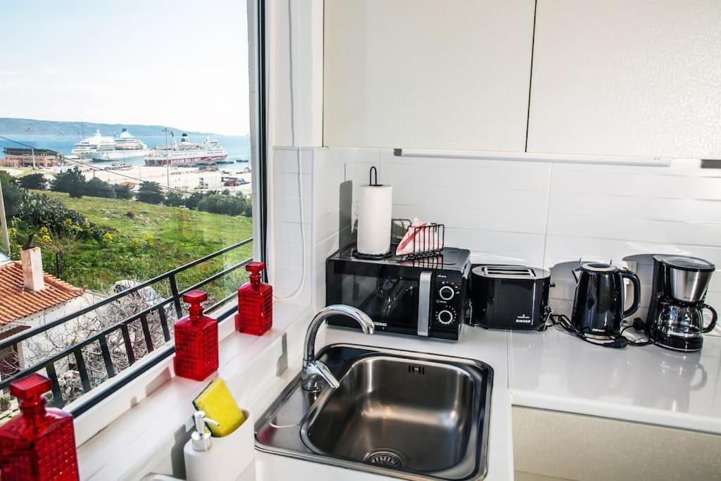 דירות Seafront Central Apt In Lavrio מראה חיצוני תמונה