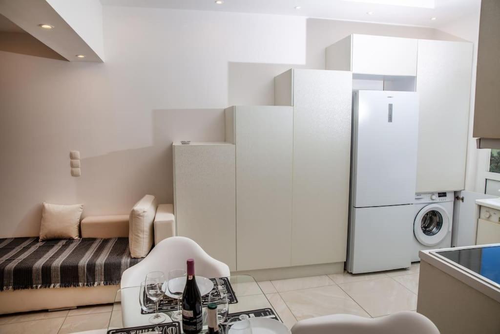 דירות Seafront Central Apt In Lavrio מראה חיצוני תמונה